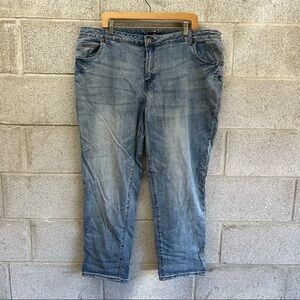 Ellis Straight Cropped Jeans